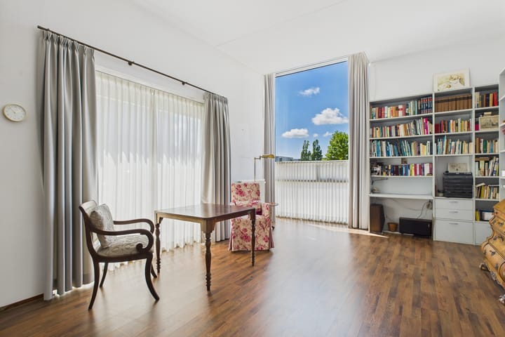 Foto 2 van Mezenhof 15