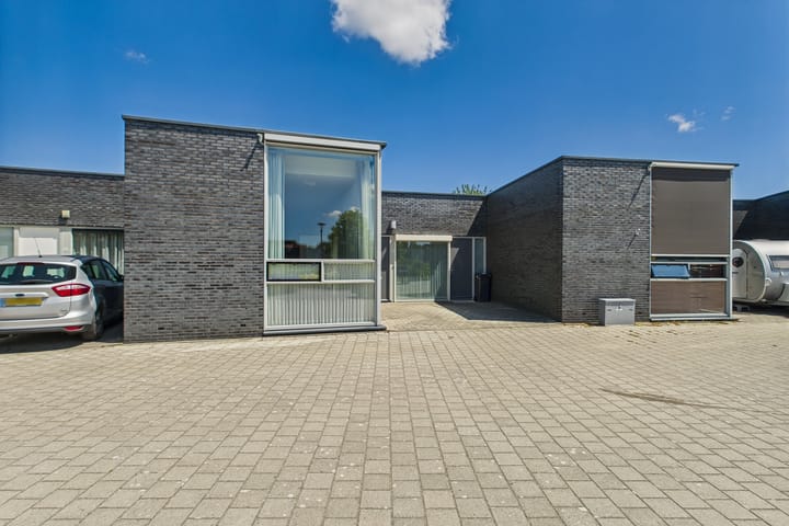 Foto 37 van Mezenhof 15