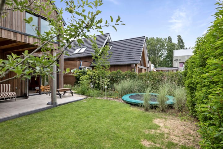 Foto 26 van Hendrik Uittienstraat 10