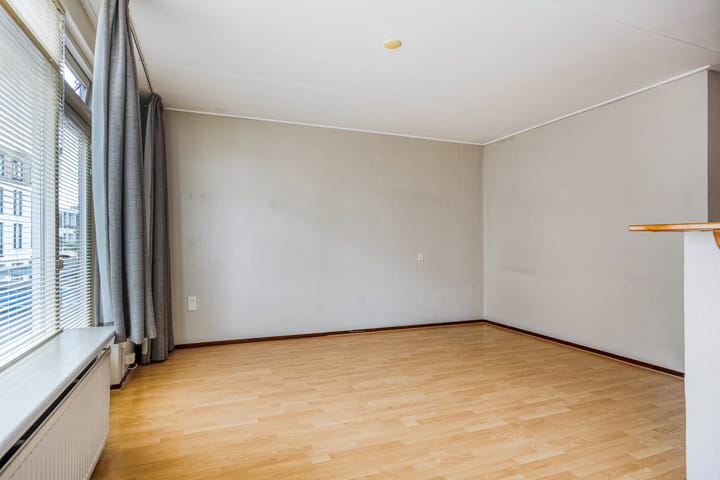 Foto 15 van Poststraat 8