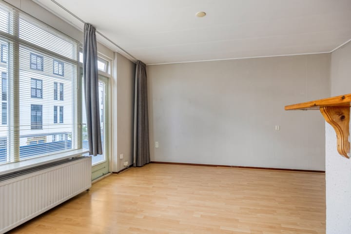 Foto 16 van Poststraat 8