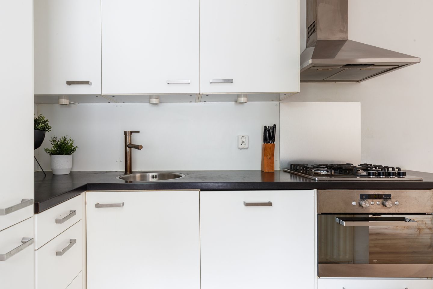 Foto 10 van Minahassastraat 21