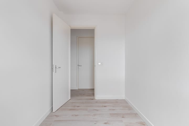 Foto 10 van Baanstraat 32-E