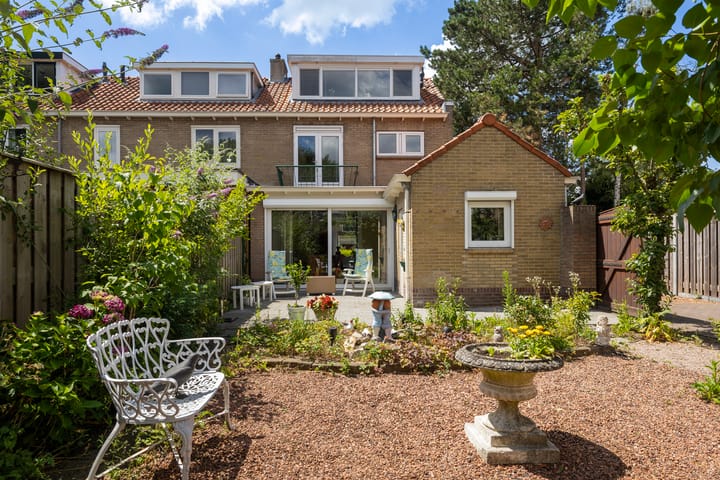 Foto 2 van Karel J.C. Beckmanlaan 8