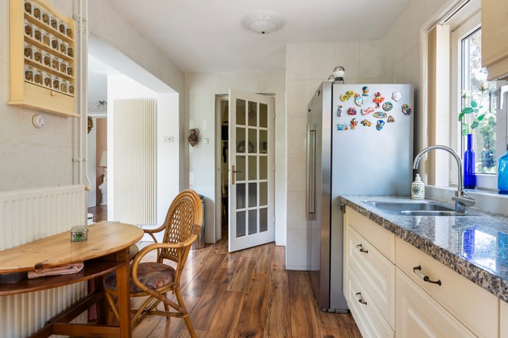 Photo 9 of Karel J.C. Beckmanlaan 8