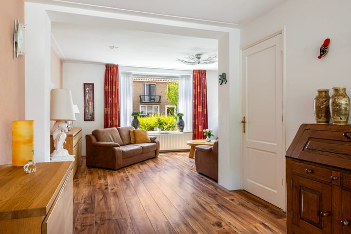 Photo 12 of Karel J.C. Beckmanlaan 8