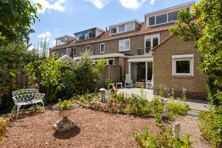 Photo 21 of Karel J.C. Beckmanlaan 8