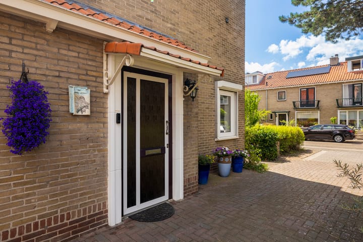 Photo 40 of Karel J.C. Beckmanlaan 8