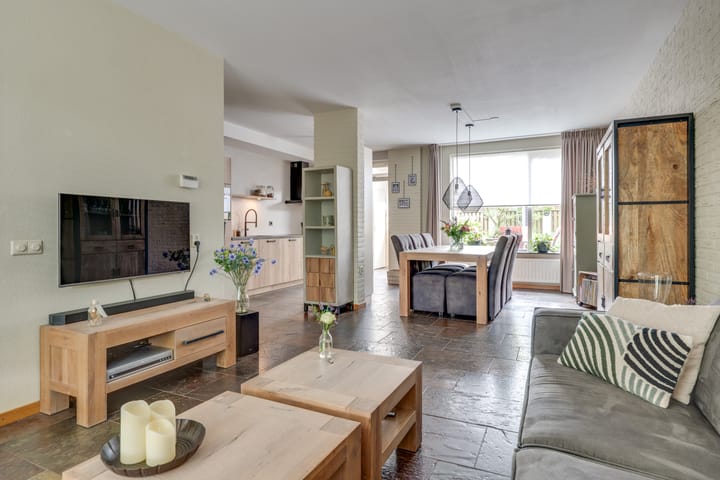 Photo 2 of Witvenstraat 5