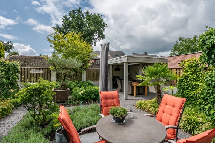 Photo 4 of Witvenstraat 5