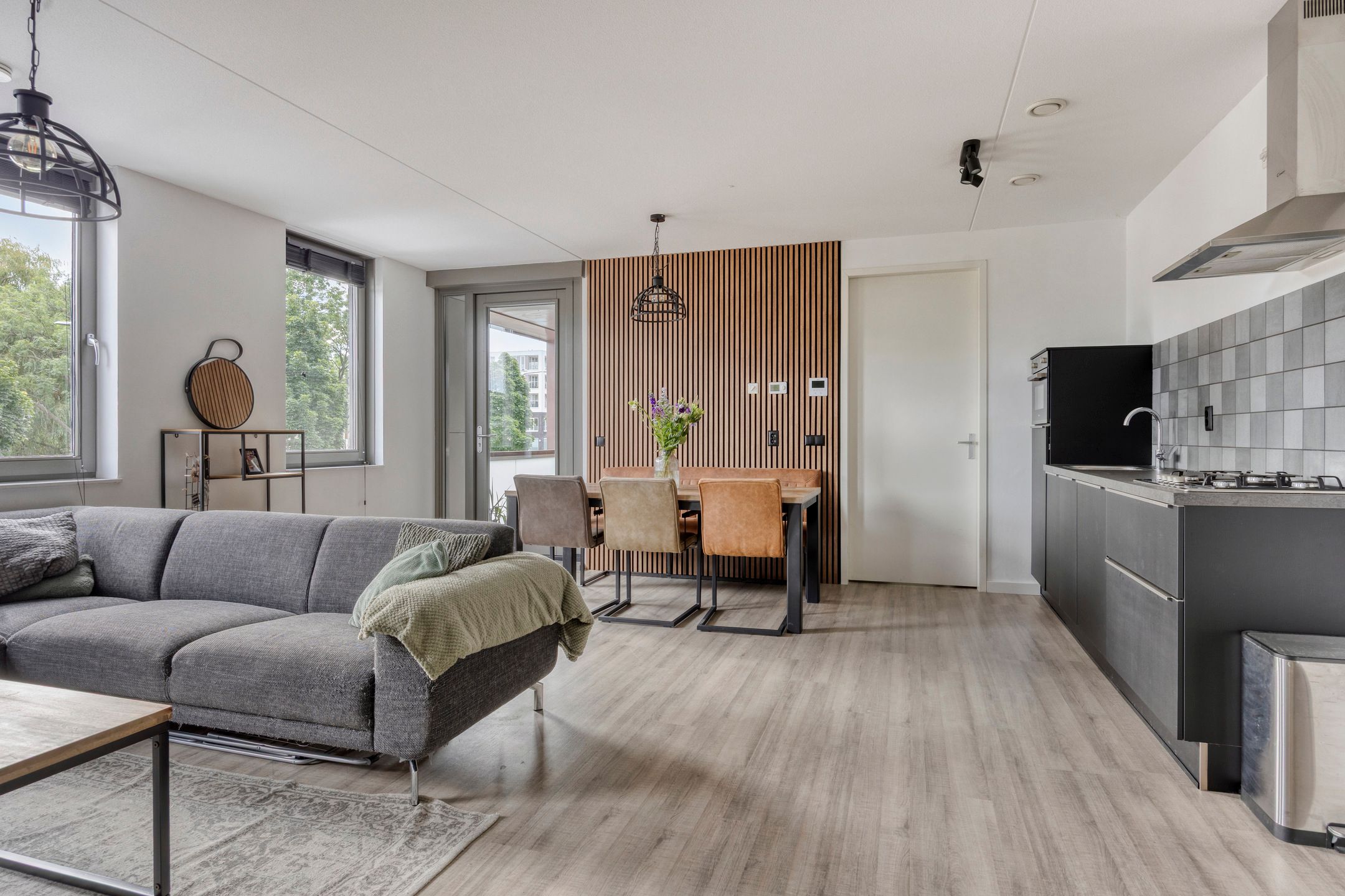 Photo 6 of Leliestraat 5-A