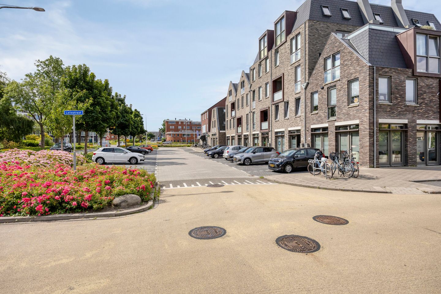 Photo 14 of Leliestraat 5-A