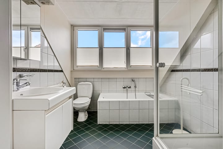 Photo 44 of Roelenengweg 5