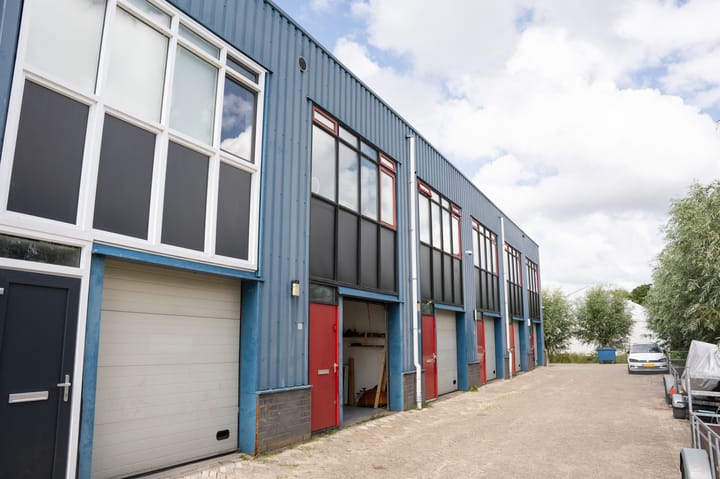 Ambachtshof 32, Pijnacker