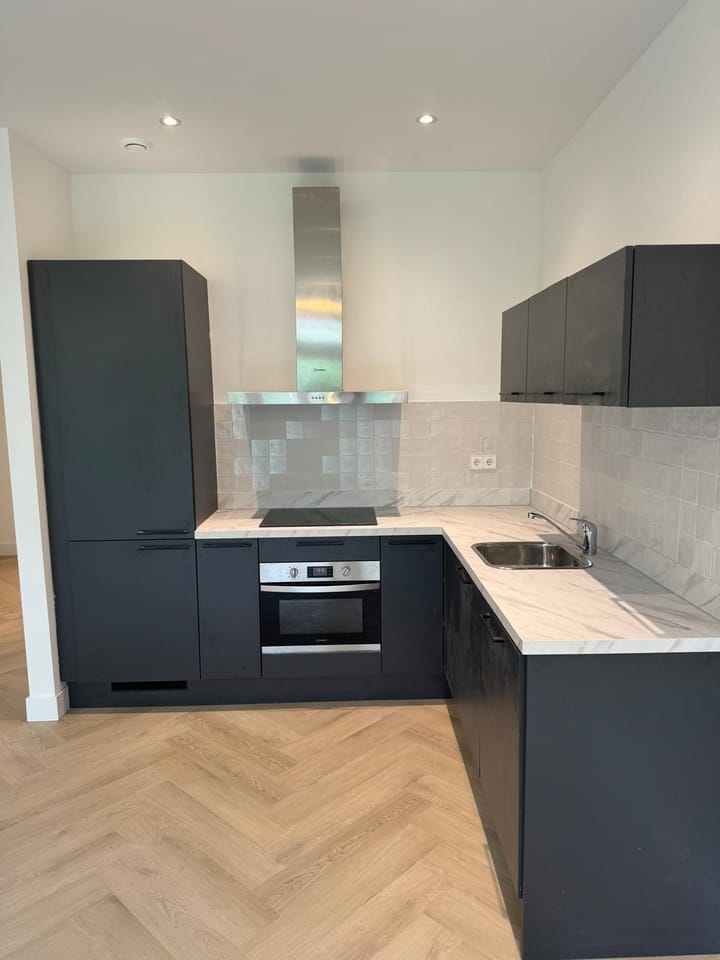 Foto 3 van Mathenesserweg 122-B02