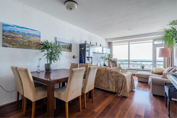 Foto 21 van Van Weerden Poelmanlaan 166