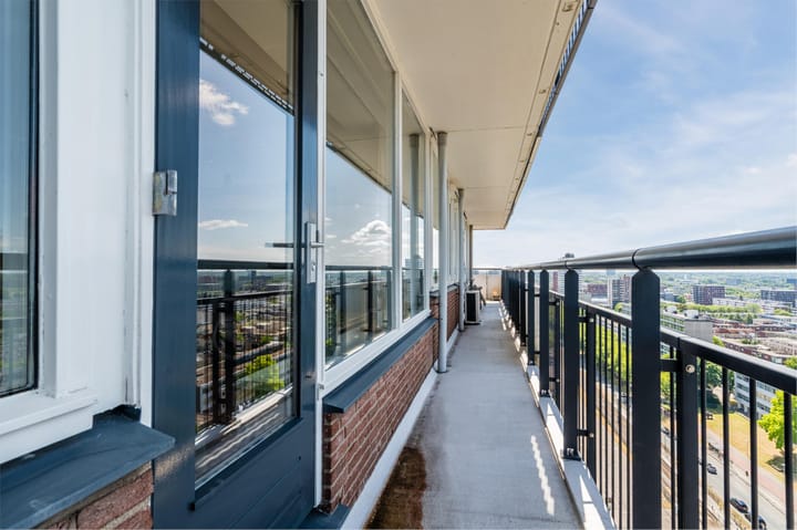 Foto 33 van Van Weerden Poelmanlaan 166