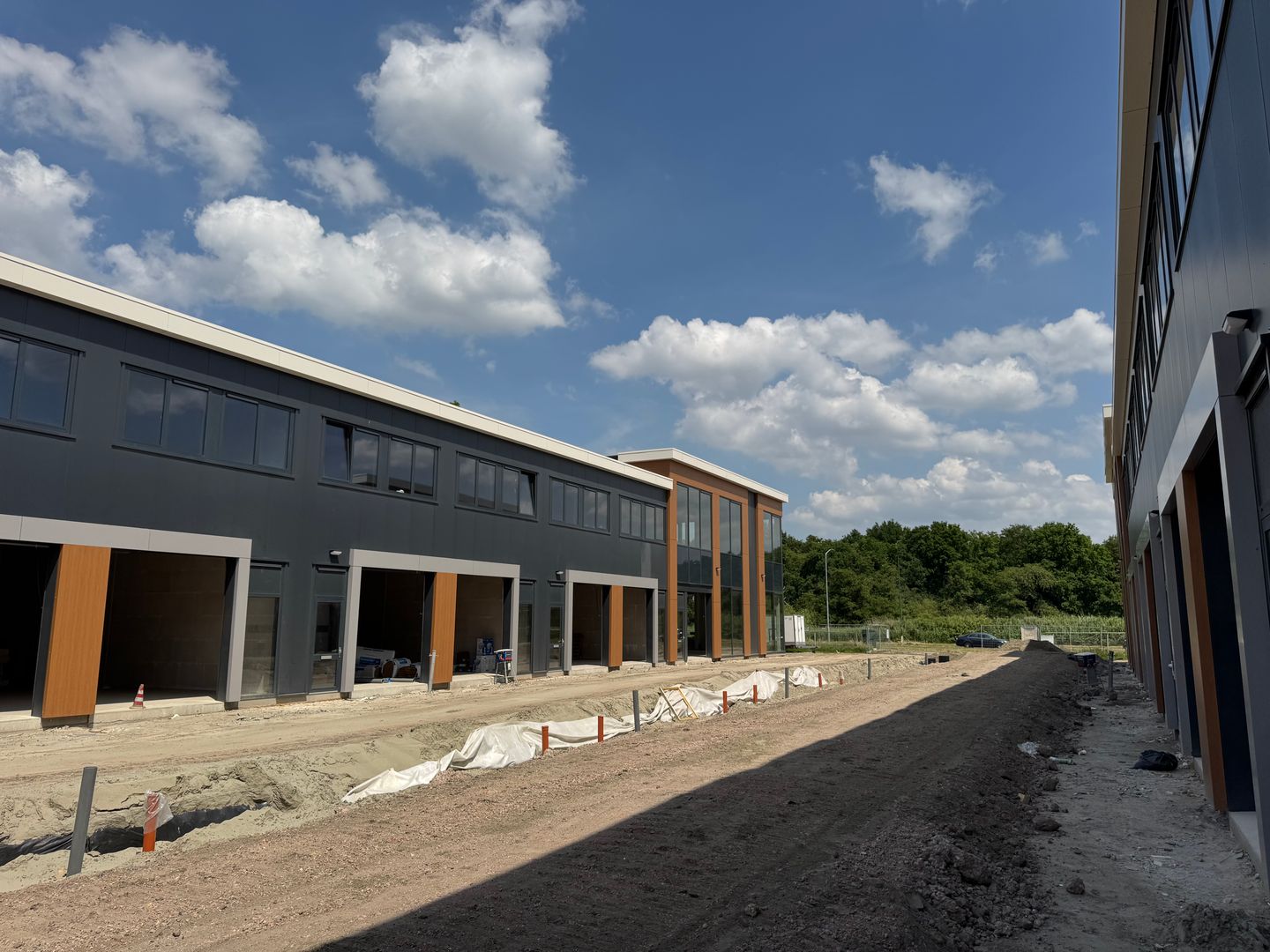 Bekijk foto 2 van Nieuwe Bredase Baan 10-E