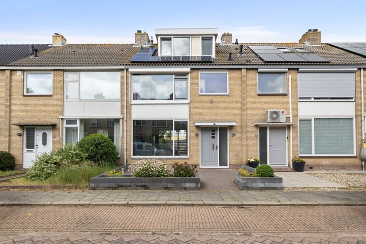 Dennenstraat 8