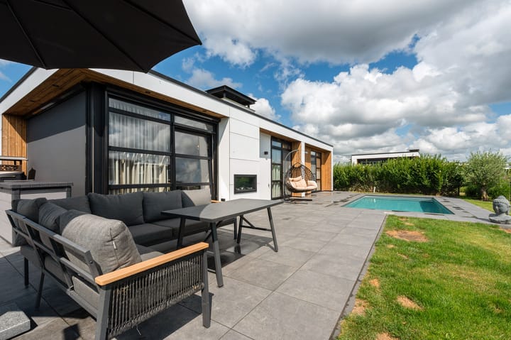 Foto 2 van Nieuw-Loosdrechtsedijk 215-CH026