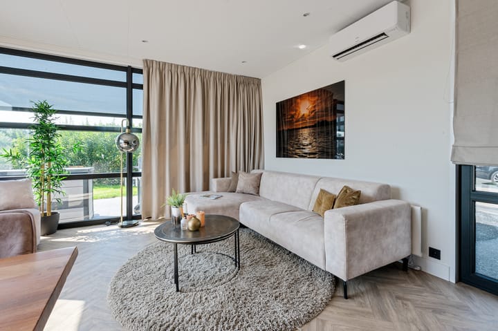 Foto 8 van Nieuw-Loosdrechtsedijk 215-CH026