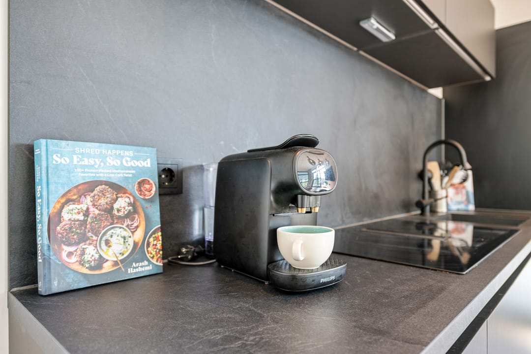 Photo 11 of Nieuw-Loosdrechtsedijk 215-CH026