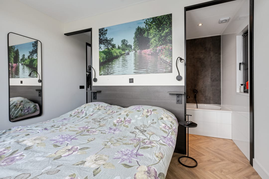 Photo 16 of Nieuw-Loosdrechtsedijk 215-CH026