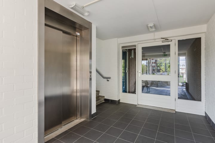 Foto 5 van Valkenierstraat 7