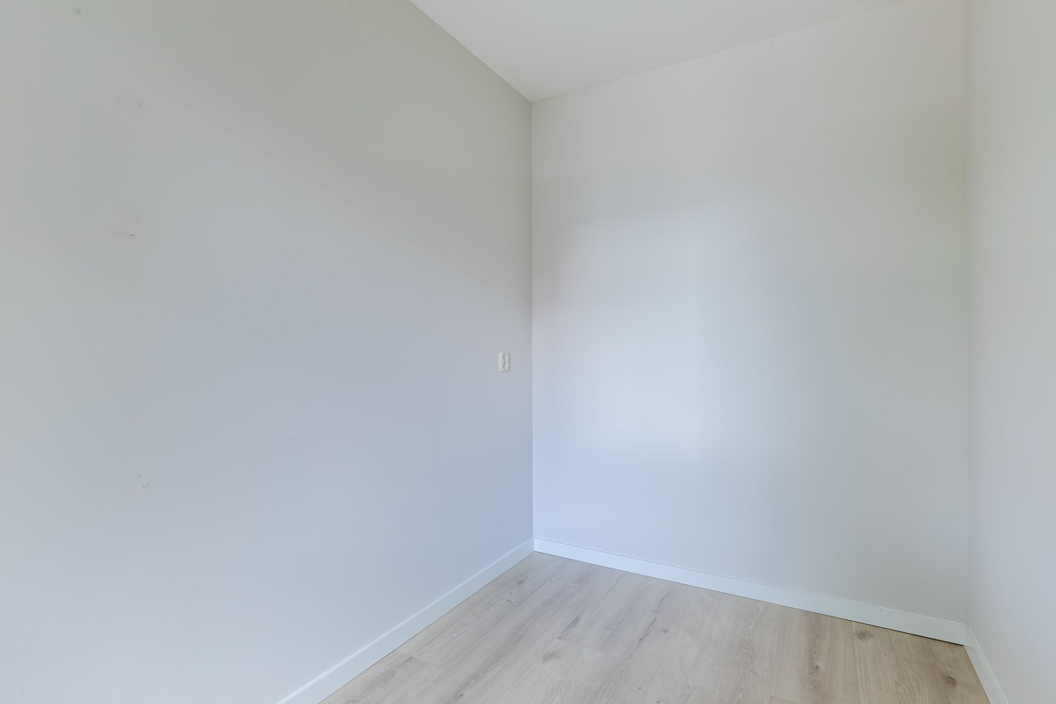 Foto 12 van Valkenierstraat 7