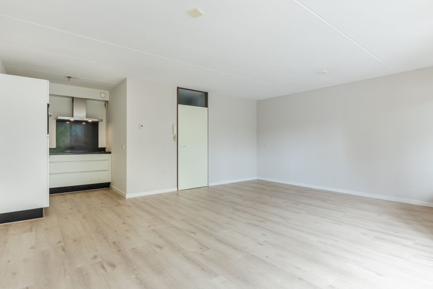 Foto 25 van Valkenierstraat 7