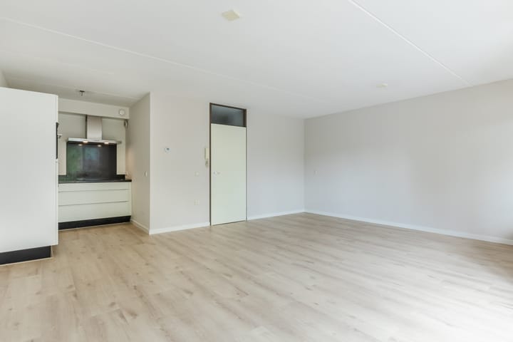 Foto 25 van Valkenierstraat 7