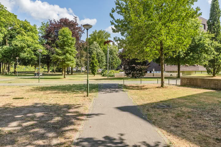 Foto 30 van Valkenierstraat 7