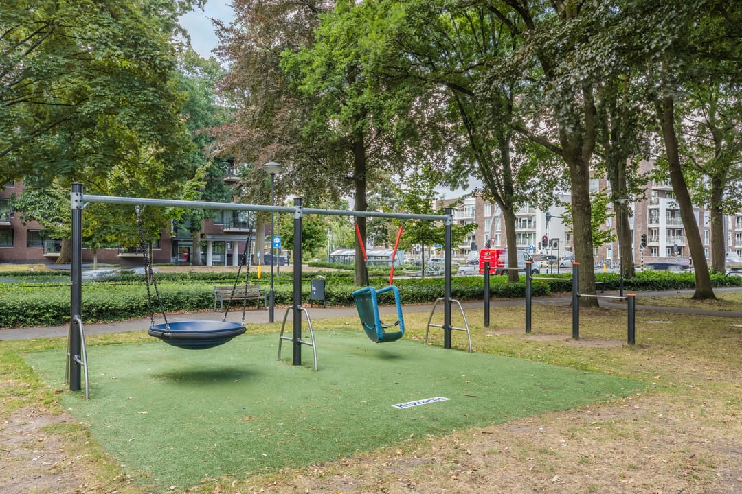 Foto 31 van Valkenierstraat 7