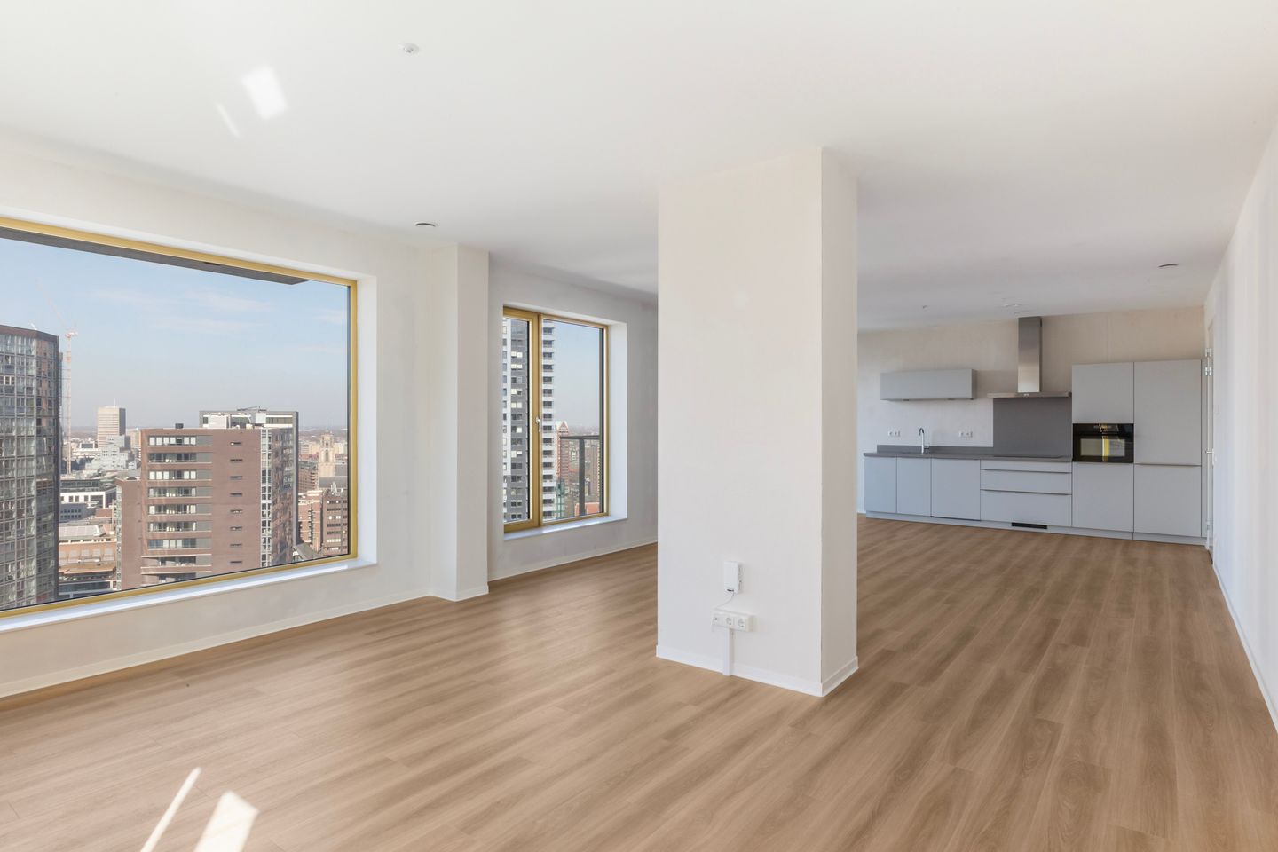 Photo 4 of Hertekade 255