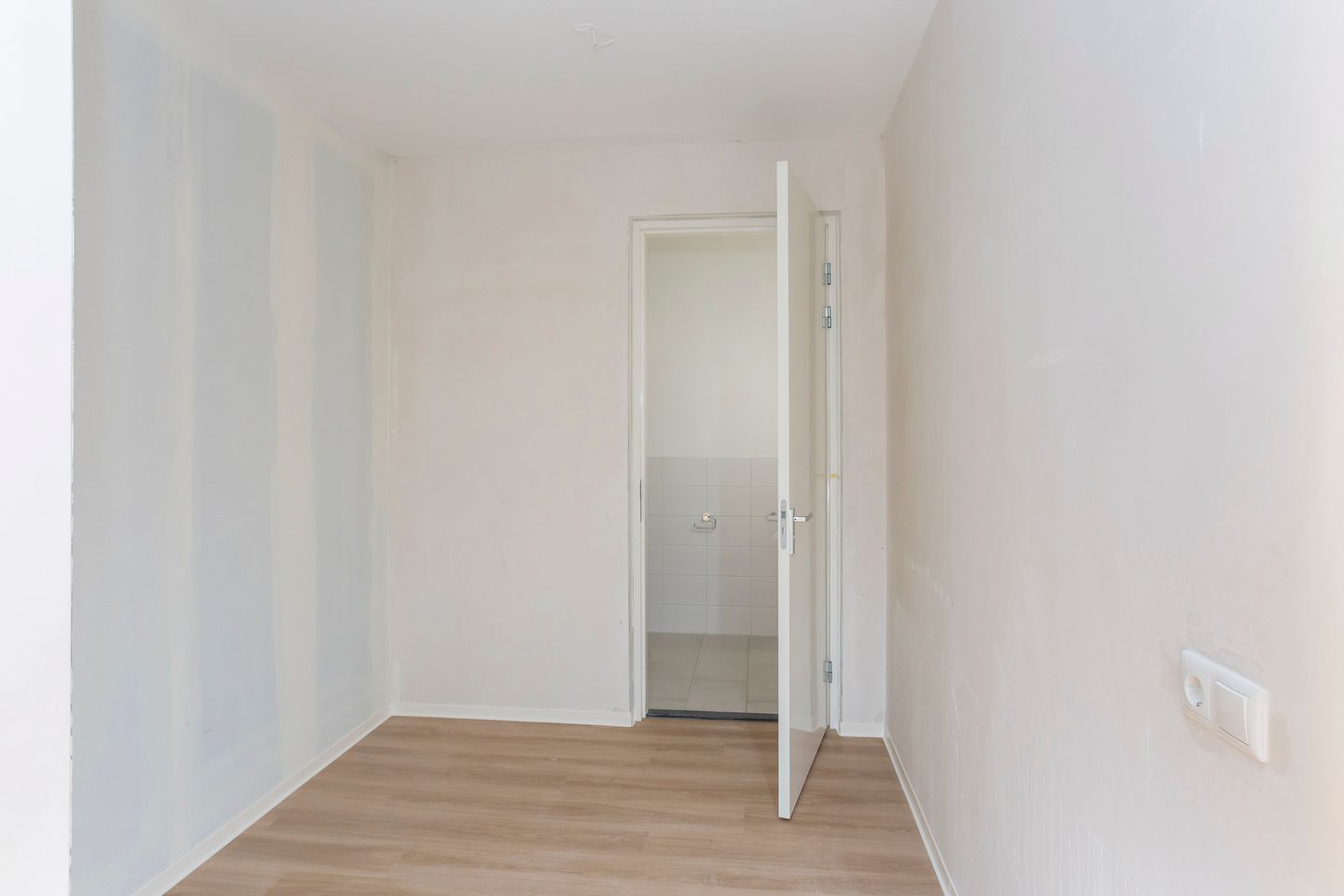 Photo 10 of Hertekade 255