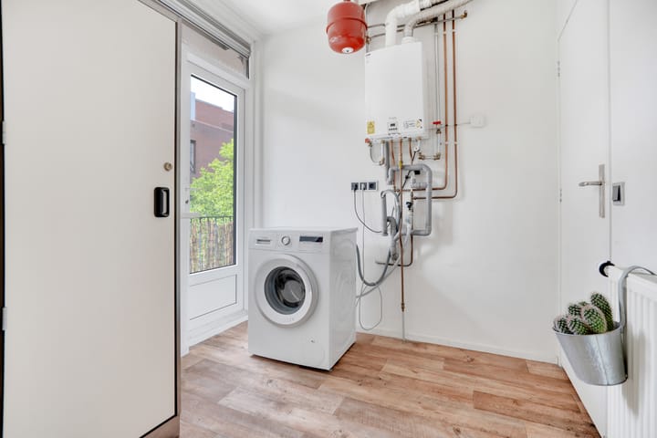 Photo 29 of H.J. van Heekplein 37