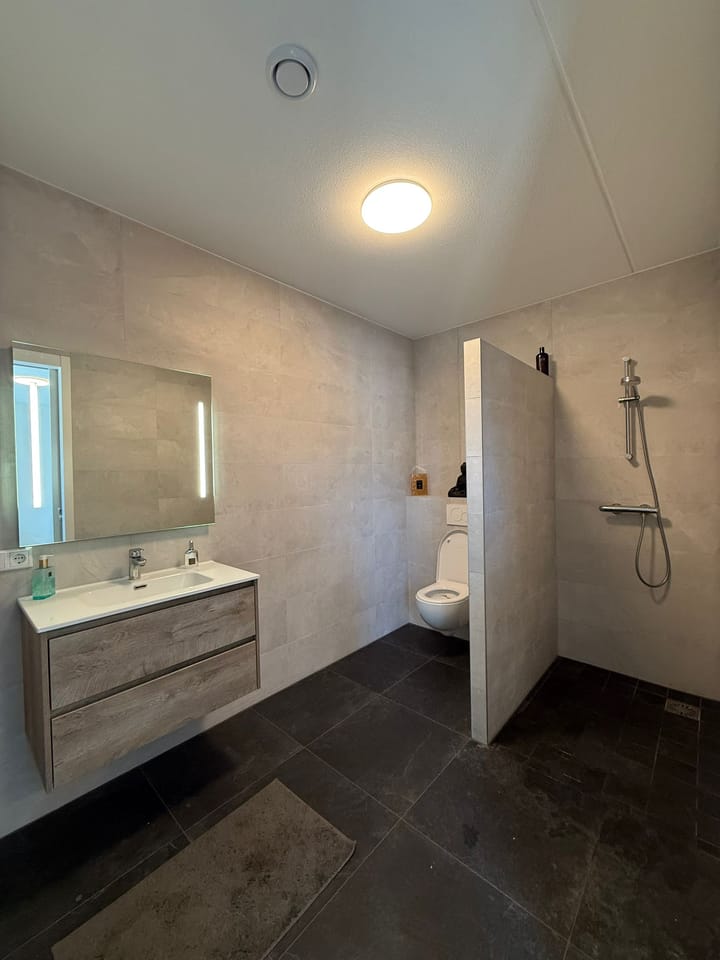 Photo 4 of Crixstraat 8