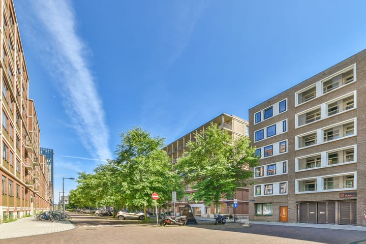 Photo 2 of Amstelvlietstraat 329