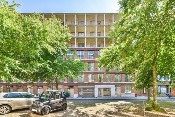 Photo 3 of Amstelvlietstraat 329