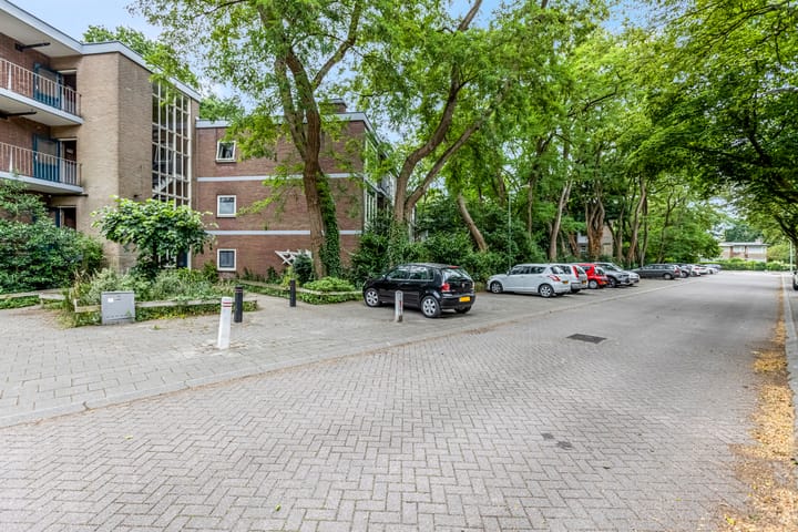 Foto 24 van Juliana van Stolberglaan 141