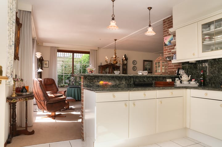 Foto 16 van Wethouder Viveenstraat 1