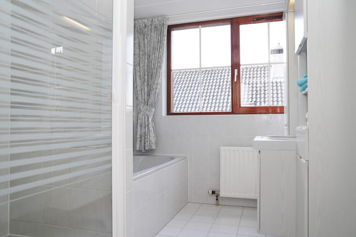 Foto 29 van Wethouder Viveenstraat 1