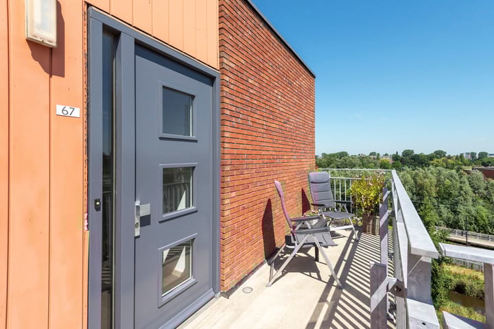 Photo 2 of Vertrekspoor 67