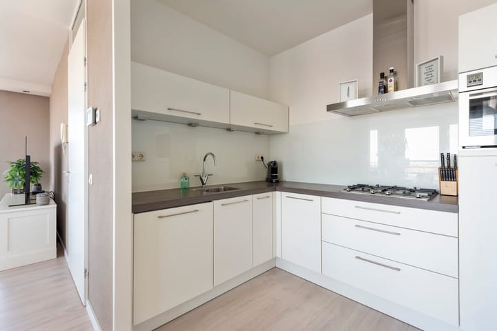 Photo 10 of Vertrekspoor 67