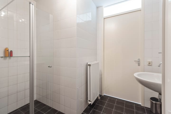 Photo 22 of Vertrekspoor 67