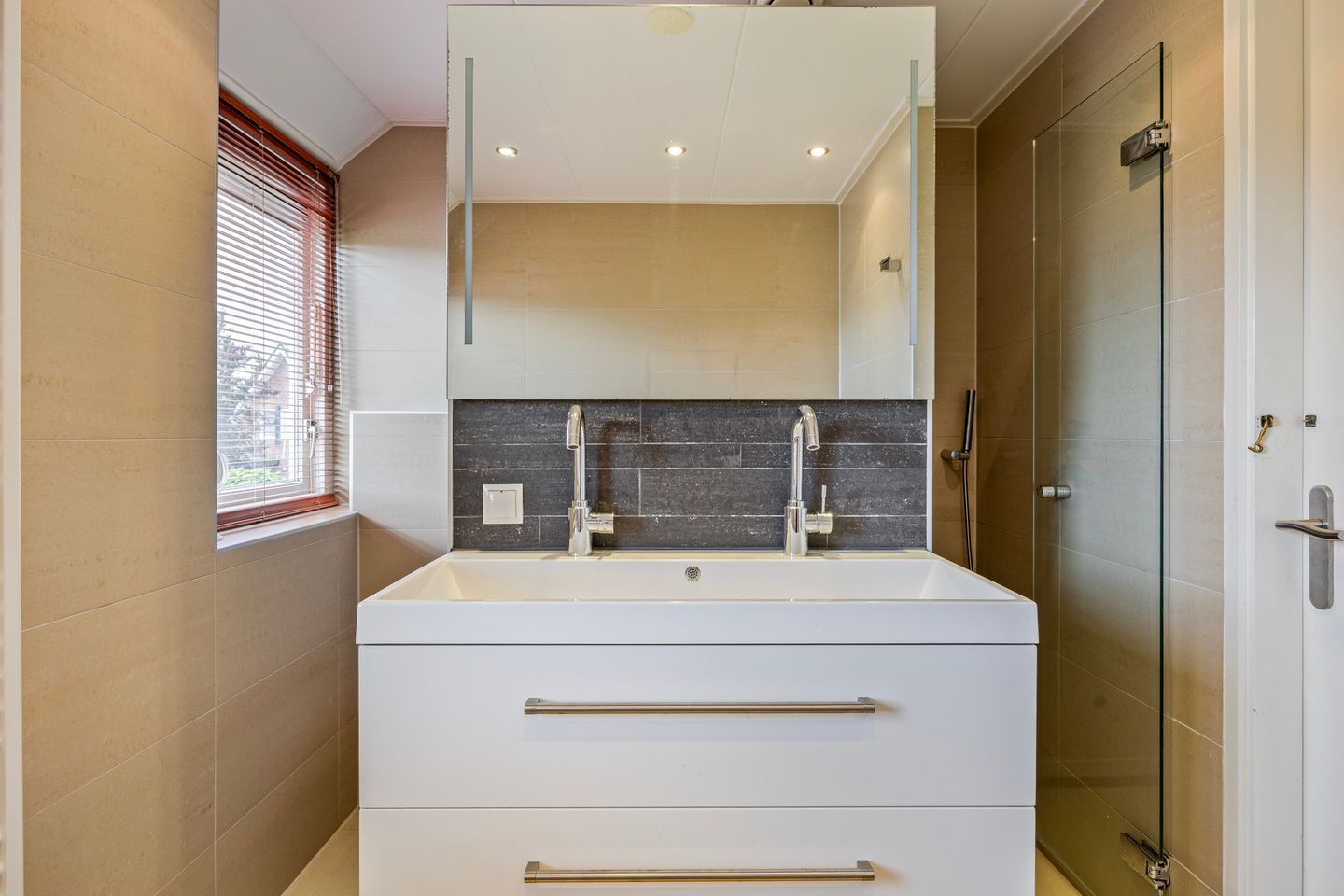 Foto 34 van Vosbergerweg 62