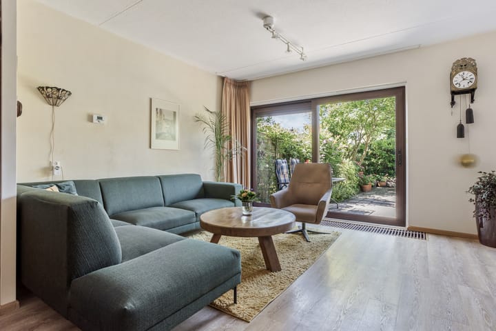 Foto 4 van Korenbloemkamp 5