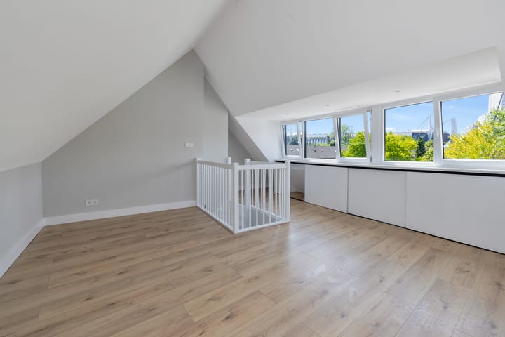 Foto 21 van Rosa Manusstraat 9