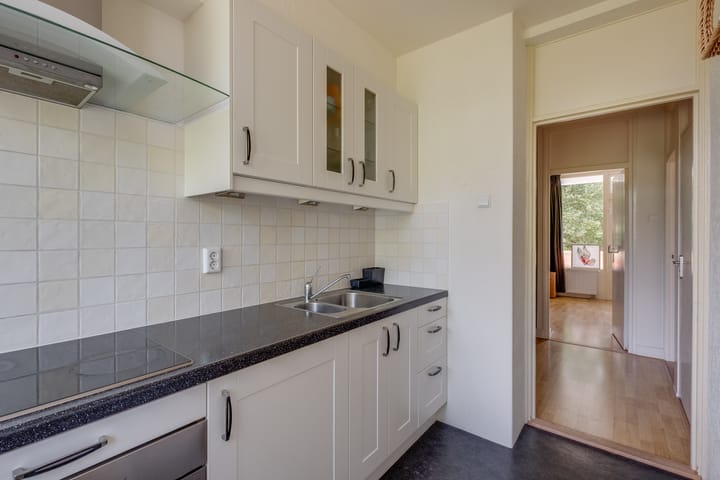 Foto 13 van Mezenlaan 57