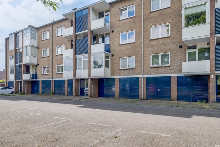 Foto 27 van Mezenlaan 57